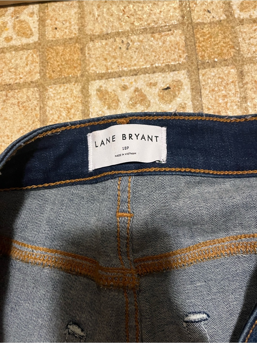 Lane Bryant dark Wash Women’s stretch Bootcut Jeans size 18P fancy stitching - Picture 6 of 11